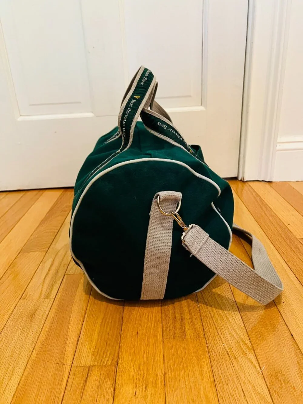First Republic Bank Banker Duffle Bag Gym Bag NEW